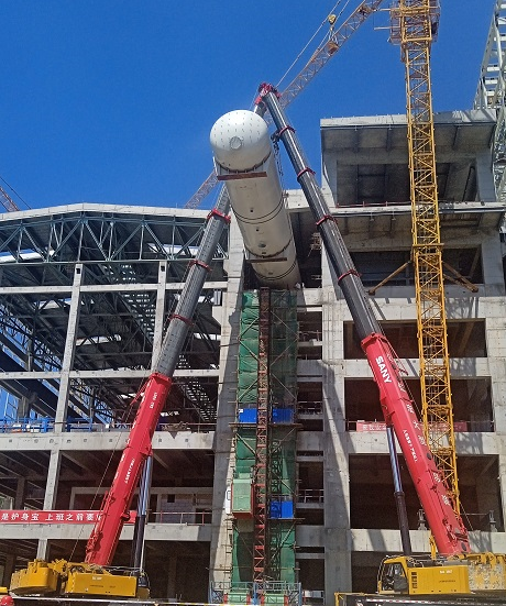 陽泉熱電項目#1、#2機組除氧器 順利完成吊裝