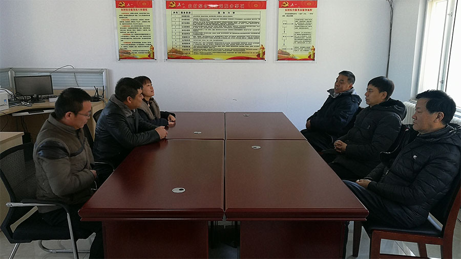 歲寒情深暖人心，建投能源黨委書記、董事長王雙海一行到窯子溝村慰問貧困戶